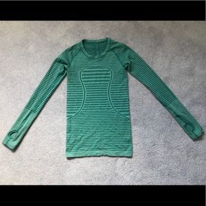 Long sleeve Lululemon shirt